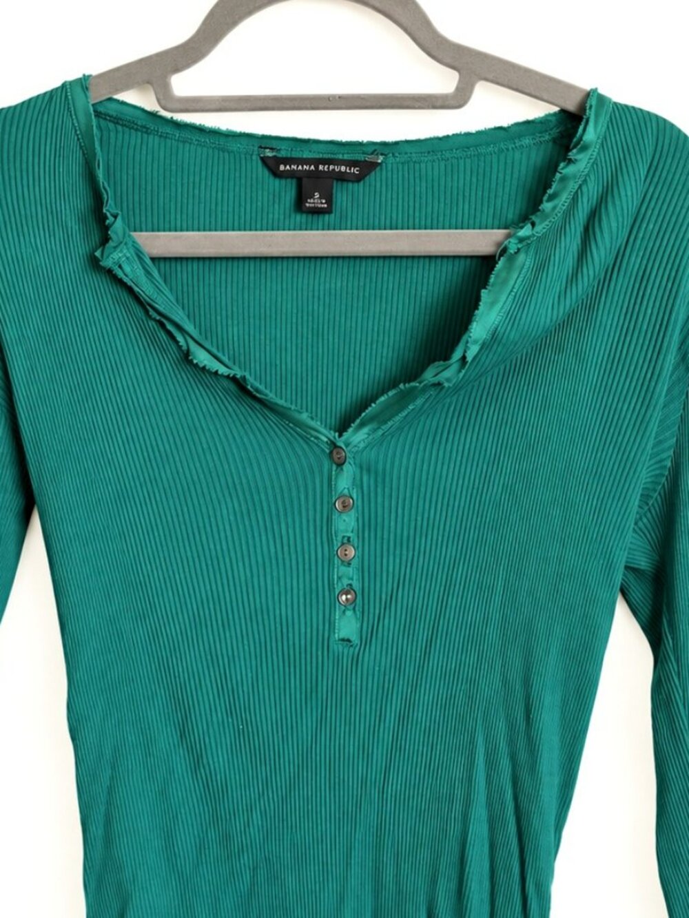 Banana Republic 8 Teal Green Ribbed Raw Edge Henley Top